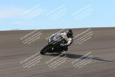 media/Nov-05-2022-SoCal Trackdays (Sat) [[f8d9b725ab]]/Bowl (1145am)/